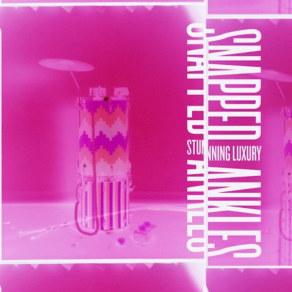 Snapped Ankles - Stunning luxury (Digipak CD)