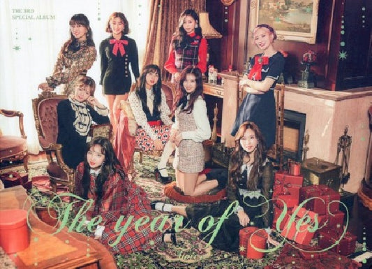 Twice - Year of yes (2 Versions Radomly Shipped / Incl. 100pg. Photobook CD)
