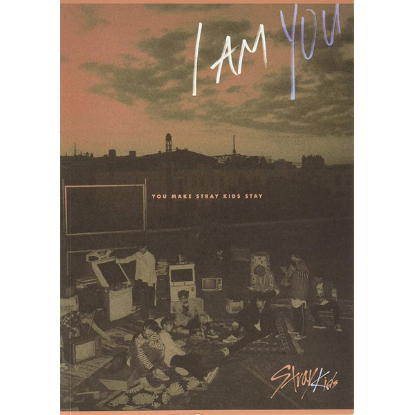 Stray Kids - I am you (Incl. Photobook, Qr Photocards CD)